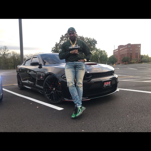 Meet your Posher, Mike - Picture 2 of 4